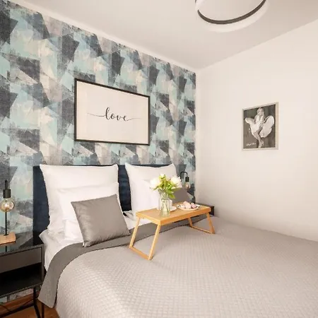 Apartment Homini Parking By Impero Poznan