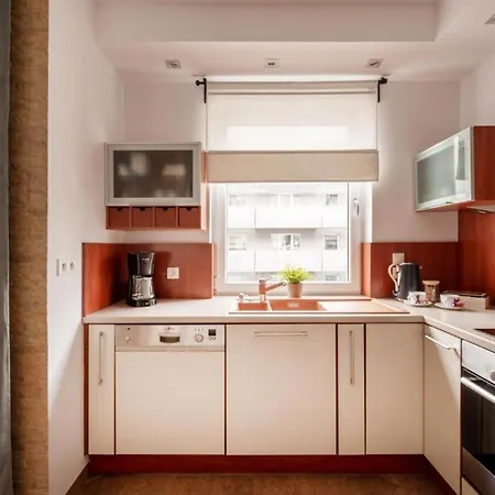 Apartment Homini Parking By Impero *